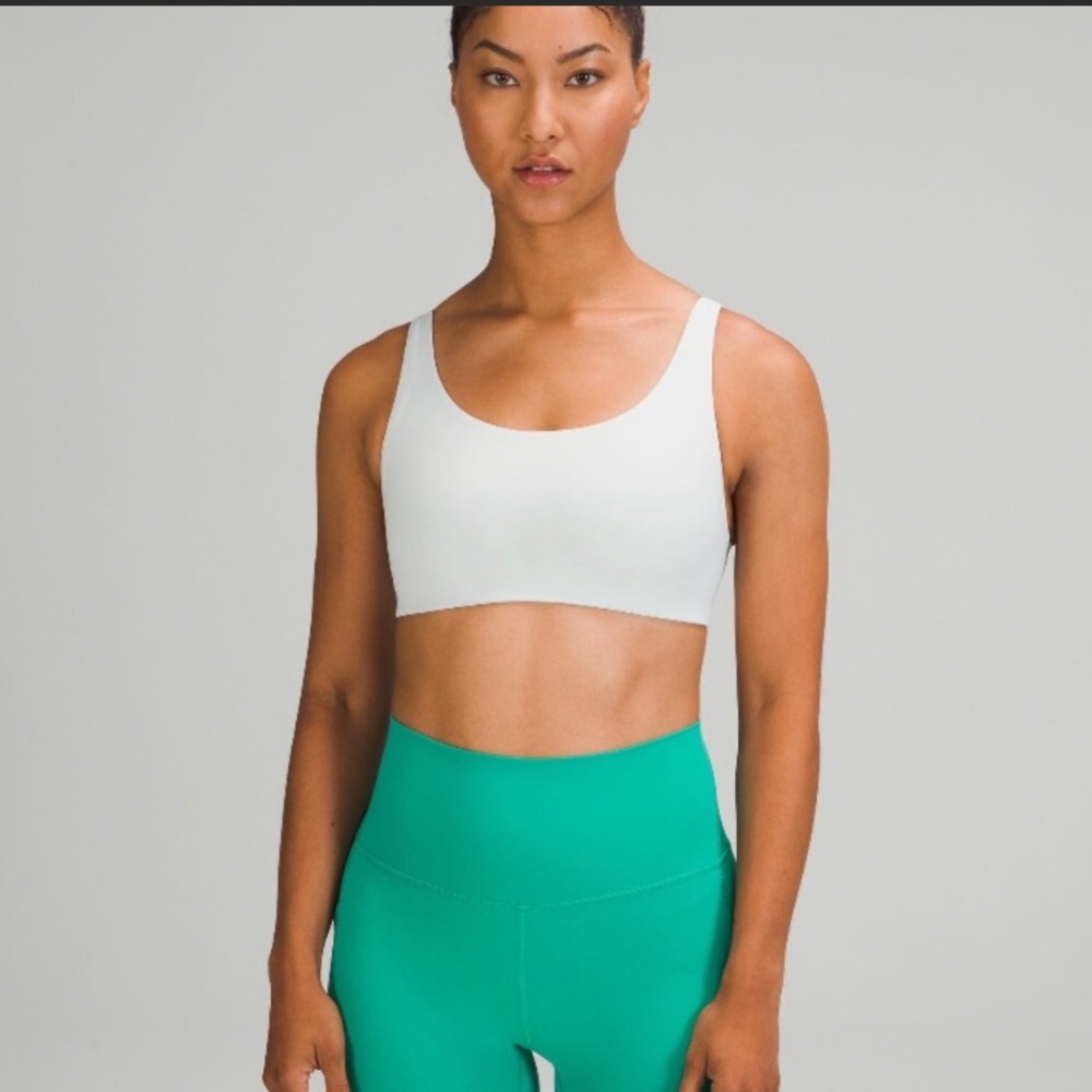 Lululemon in alignment bra 8 a/b ocean air